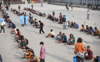 सडकमै खाना खुवाउँदा सरकारको बेइज्जत भएकोले खाना खुवाउन नदिने निर्णय भएको महानगर स्रोतको भनाइ छ ।