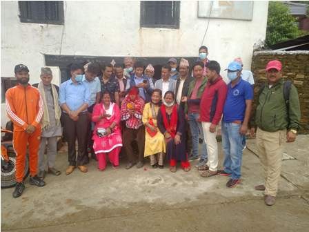 नेपाली कांग्रेस बाट जननिर्वाचित वडा सदस्य (बादल) नेकपा एमालेमा प्रवेश 